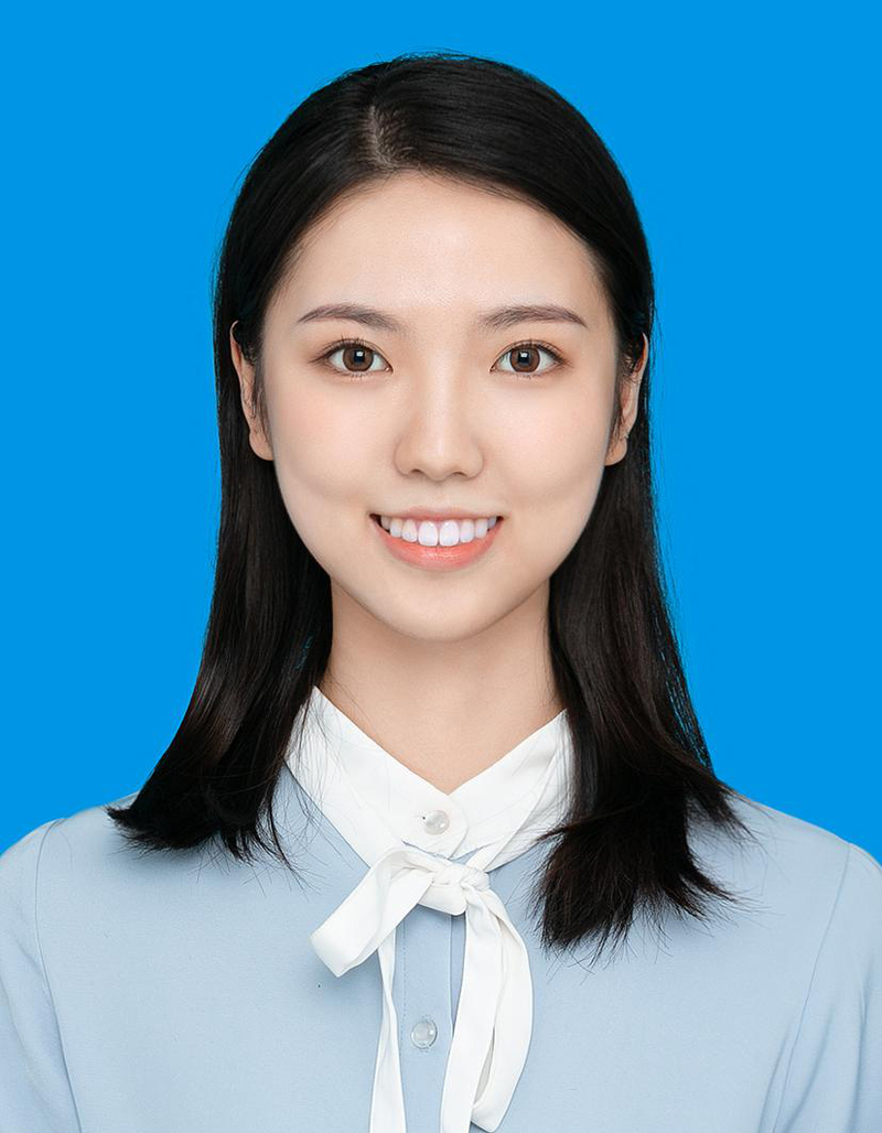 许宁馨证件照.jpg